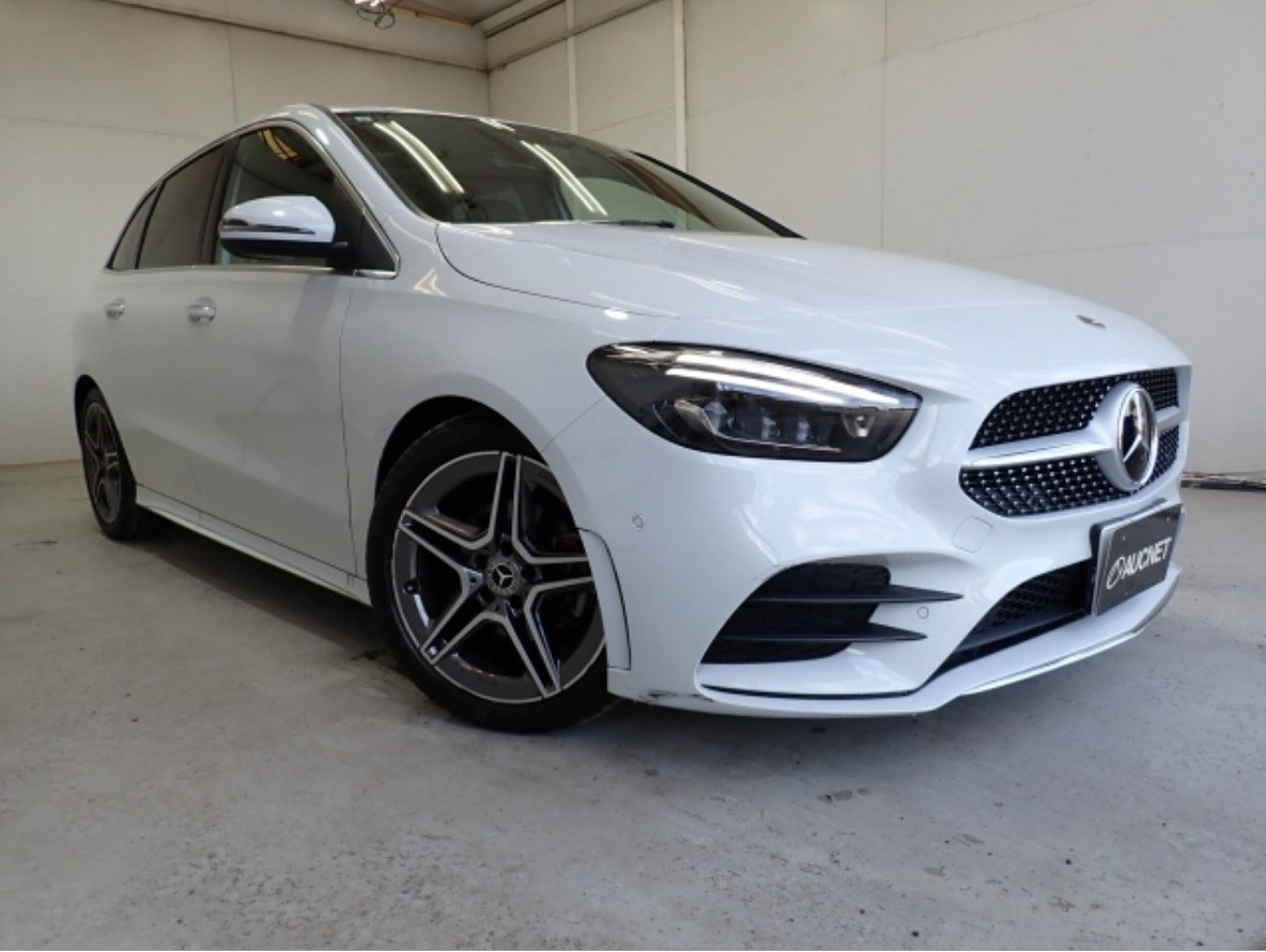 MERCEDES BENZ B CLASS B180 AMG LINE 1.3 L